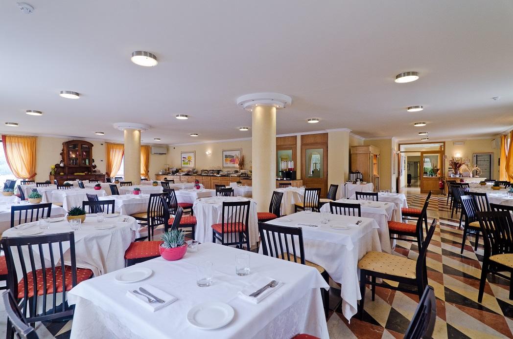 Castellaro Golf Resort Экстерьер фото