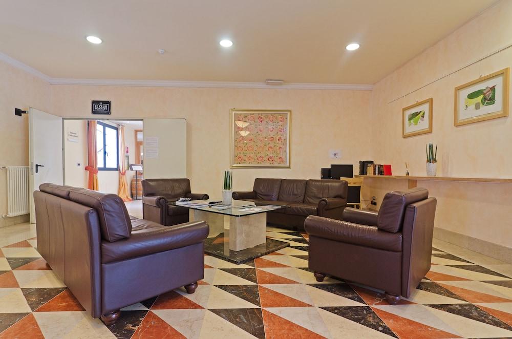 Castellaro Golf Resort Экстерьер фото