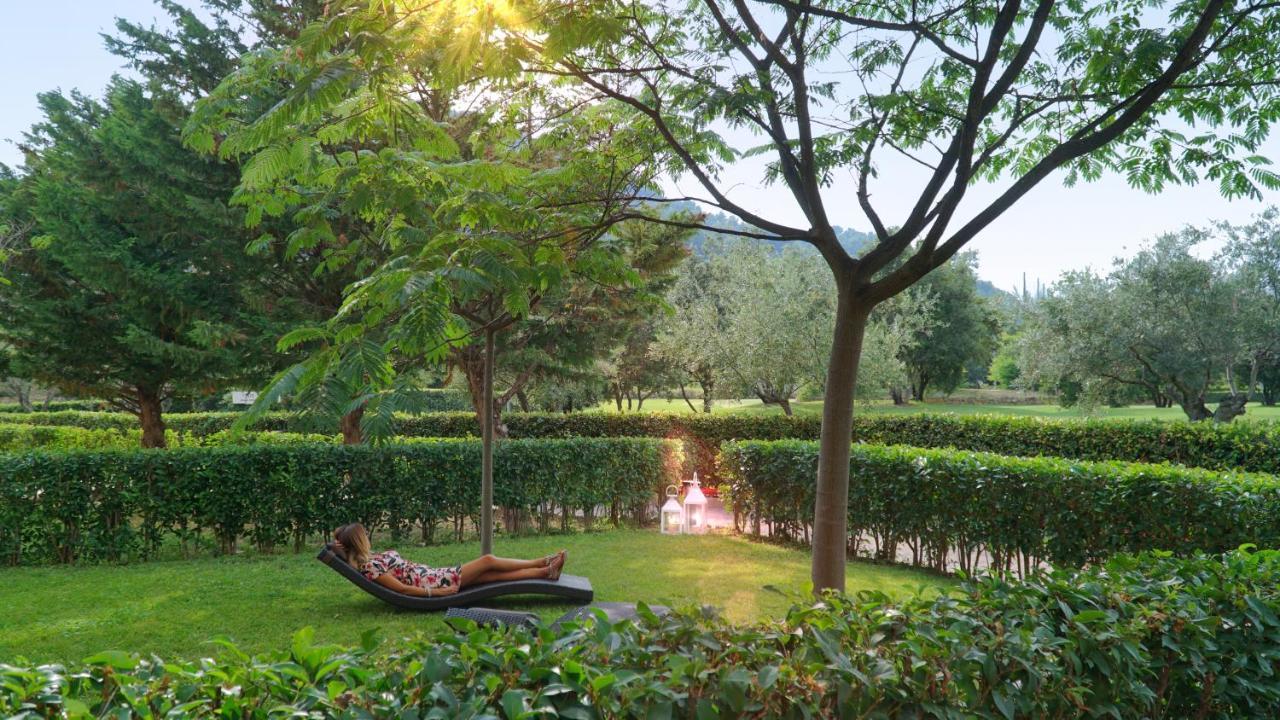 Castellaro Golf Resort Экстерьер фото